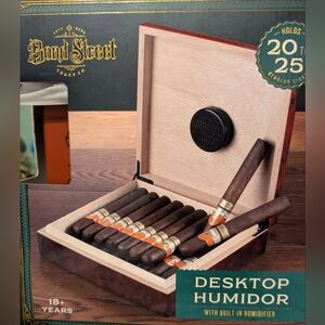 Bond Street Desktop With Built-in Humidor Cigar Case Brand New In Box